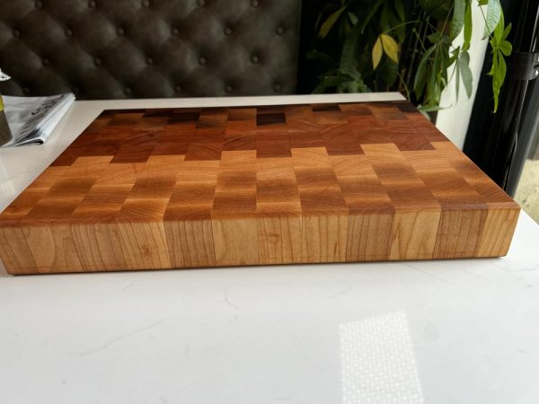Hardwood End-Grain Ombré Butchers Block (Extra Large) - Image 7